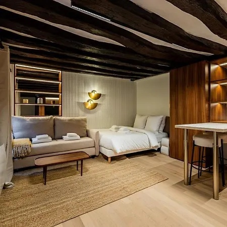 2pers # Ile St Louis # Bord De Seine