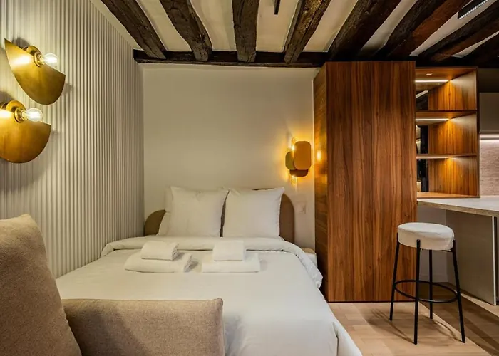 2pers # Ile St Louis # Bord De Seine * 巴黎